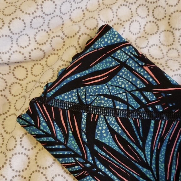 lululemon leggings - Picture 3 of 4